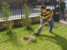 Gardening independently